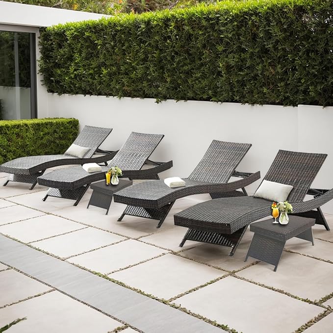 Harbor Wave Chaise Lounge Set
