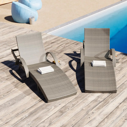 Wicker Chaise Lounge Chairs