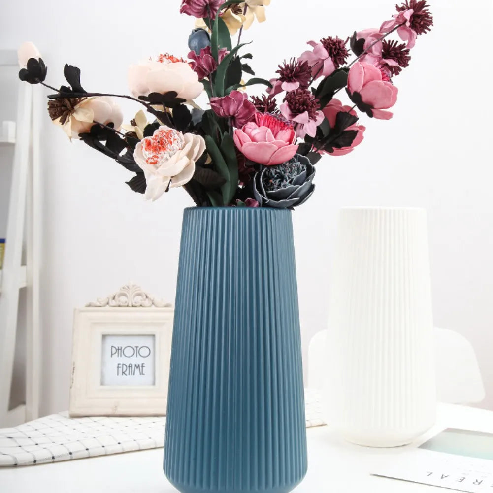 Simple Porcelain Glaze Vase