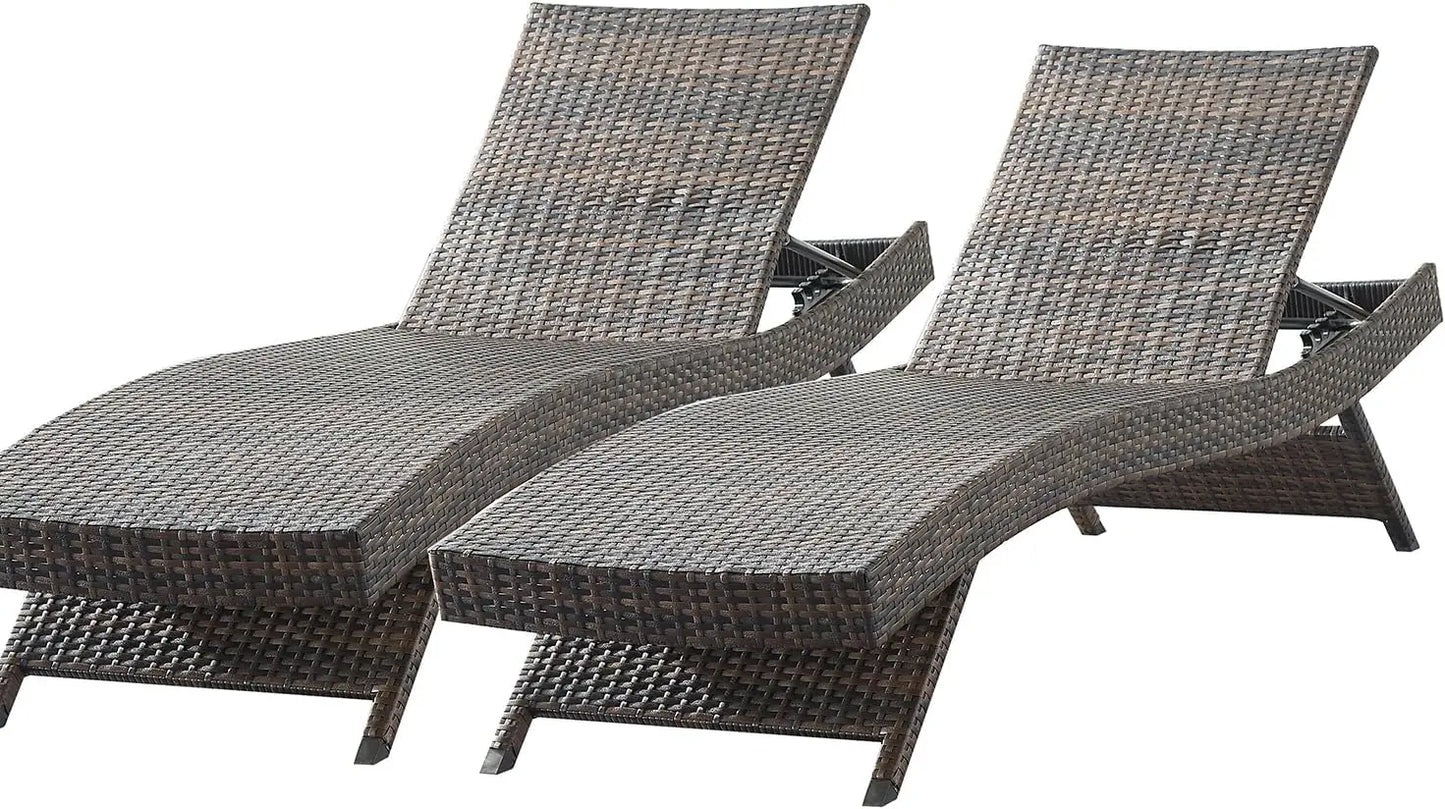 Wicker Chaise Lounge Chairs
