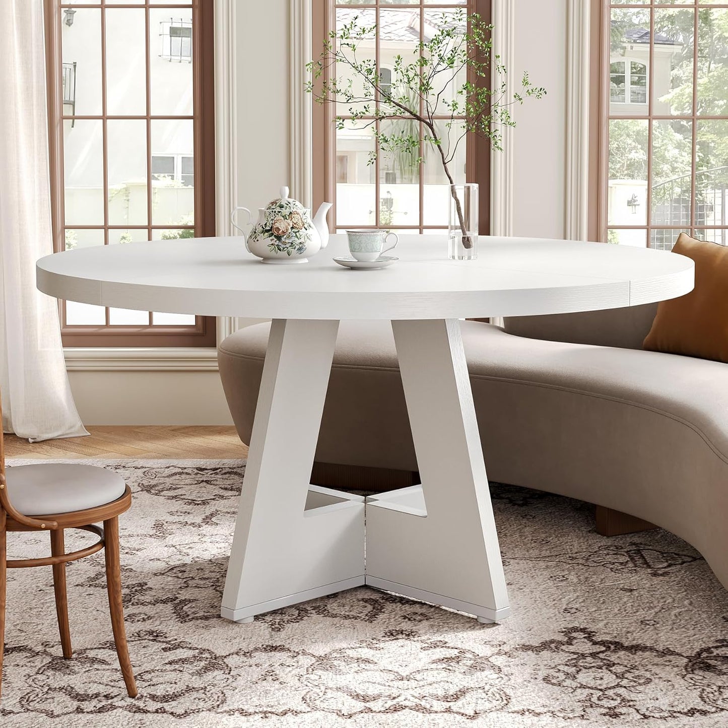 Brighton 47" Round Pedestal Dining Table