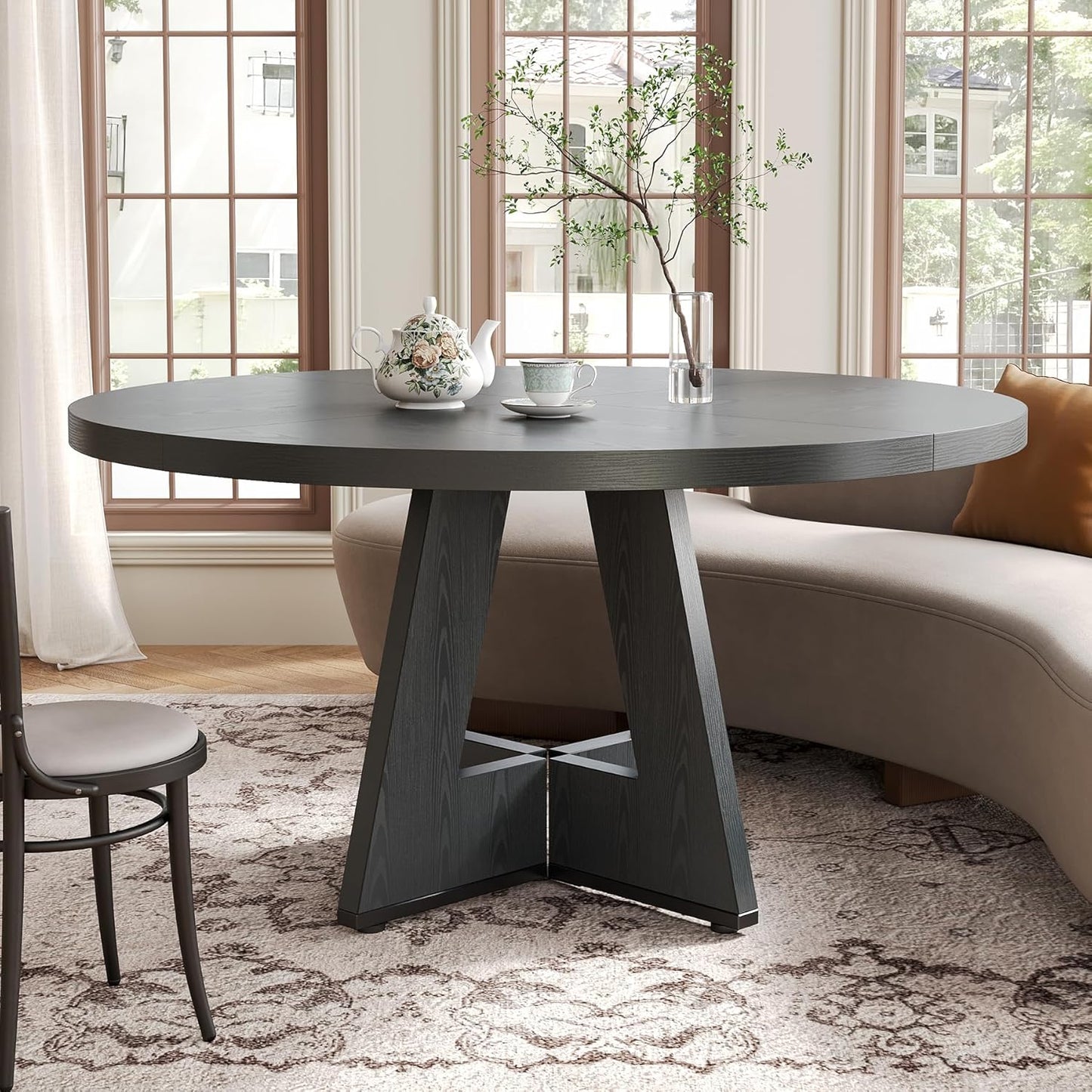 Brighton 47" Round Pedestal Dining Table
